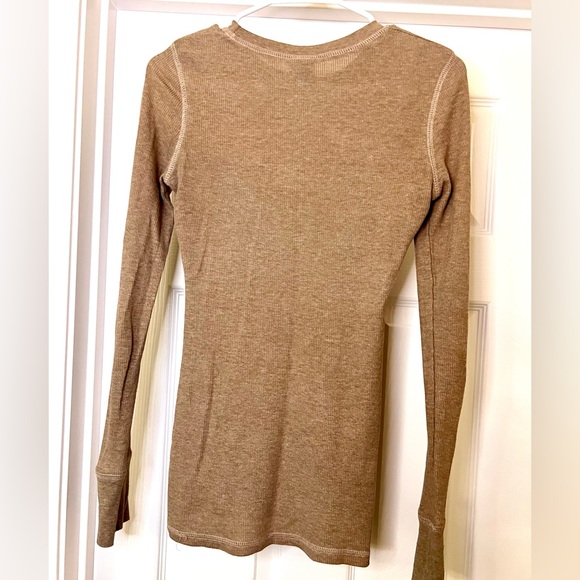 2 Roxy Y2K Thermals - Tan & Grey Long Sleeve Tees w/ Surfer Logo Rare Grail - Picture 12 of 16